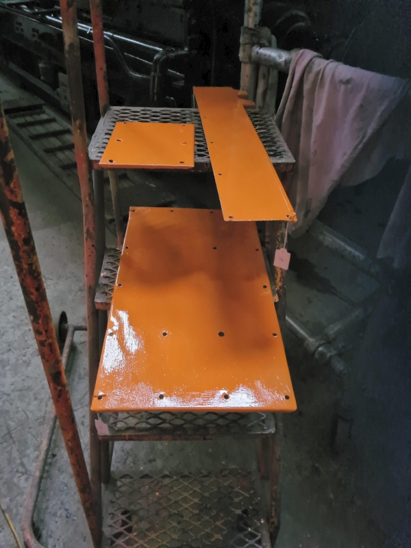 Class 100 electrical trunking lids